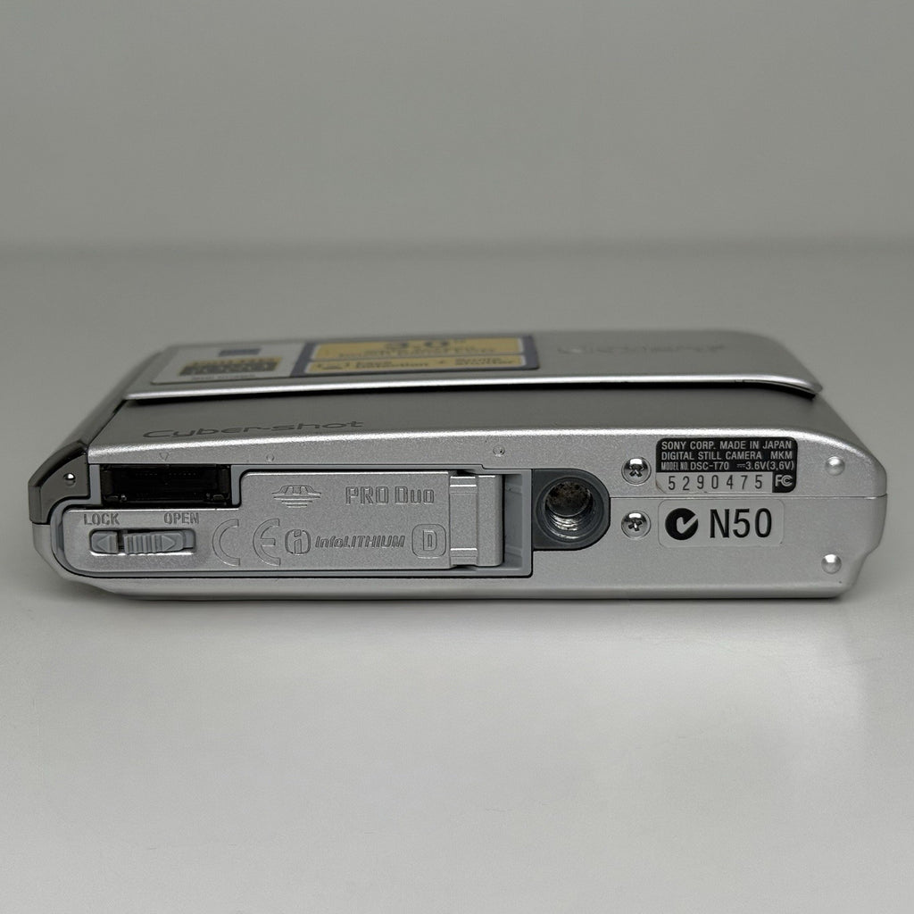 Sony CyberShot DSC-T70 Silver Compact Digital Camera