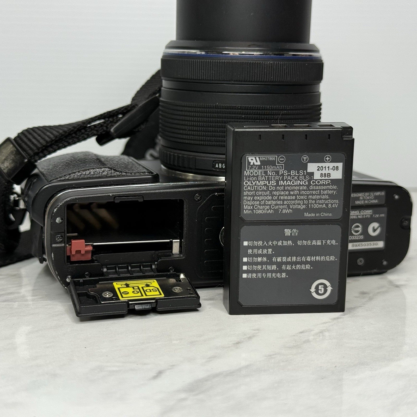 Olympus Pen E-P3 Black Mirrorless Camera + 14-42mm Camera Lens