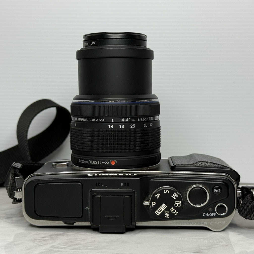 Olympus Pen E-P3 Black Mirrorless Camera + 14-42mm Camera Lens