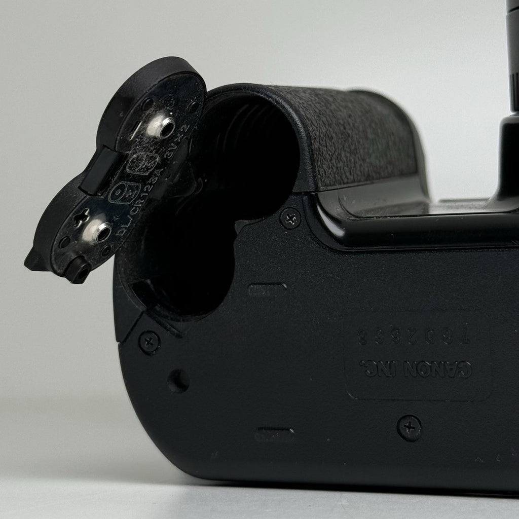 Canon EOS 500 35mm SLR Film Camera with Canon 35-80mm Lens