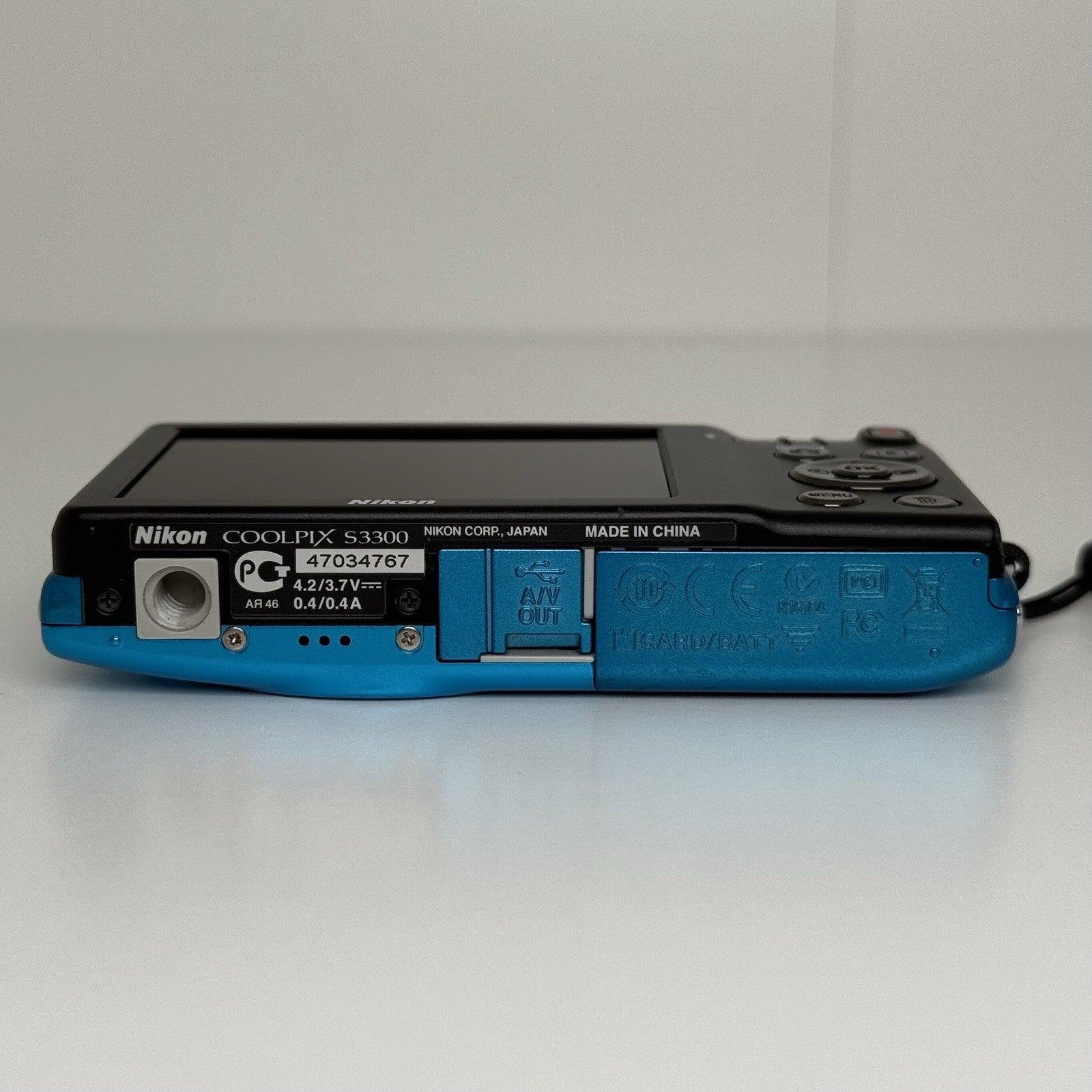 Nikon Coolpix S3300 Blue Teal Compact Digital Camera