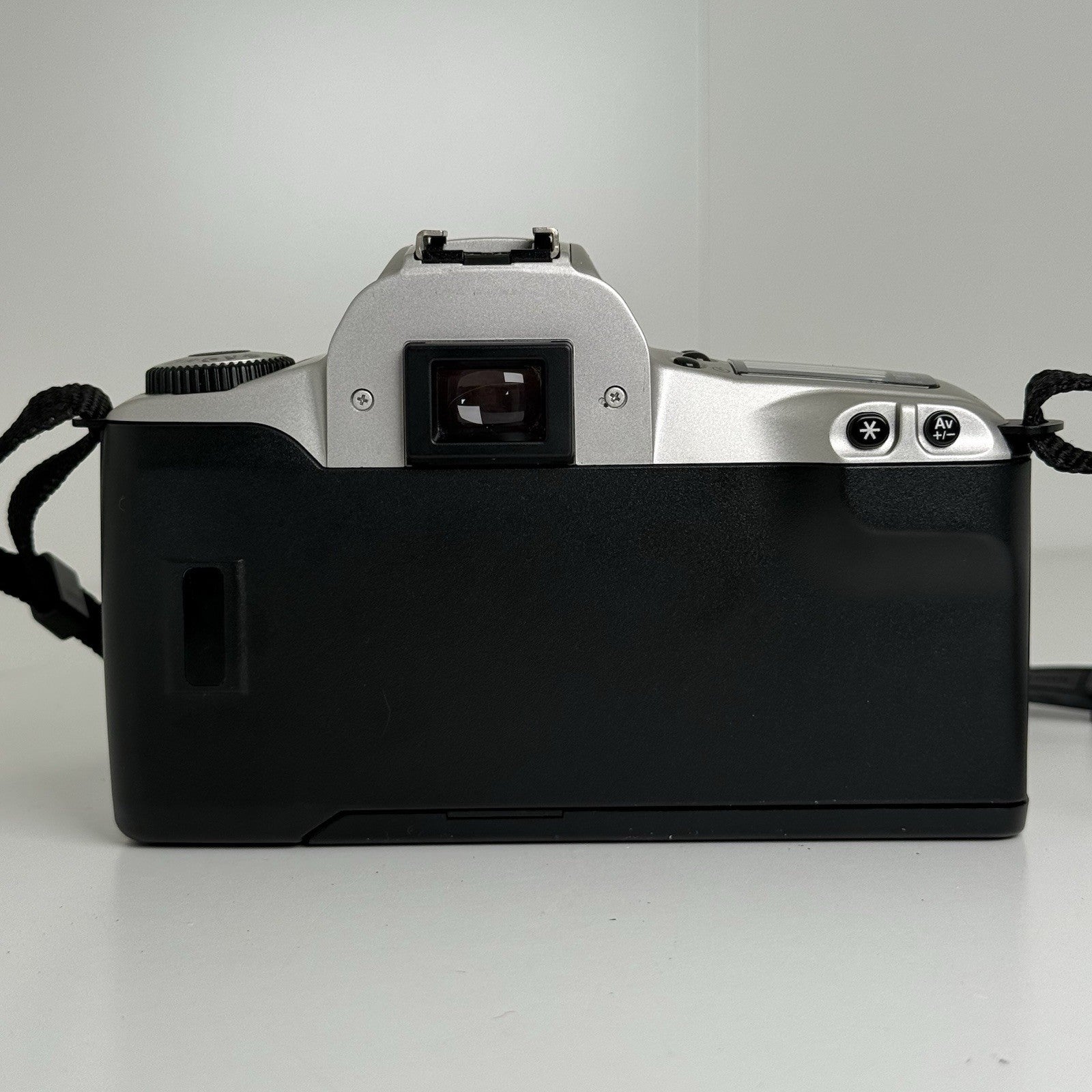 Canon EOS 300 35mm SLR Film Camera w/ Canon 28-80mm Lens