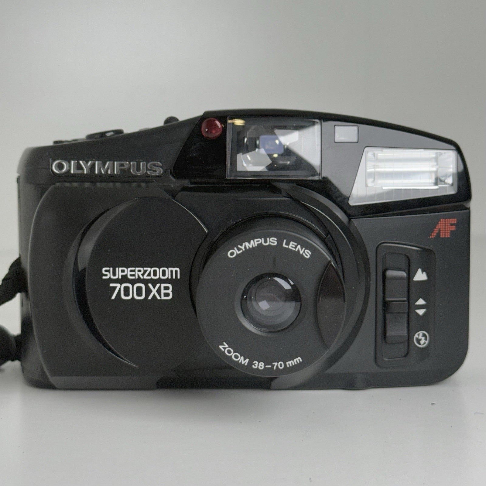 Olympus Superzoom 700 XB Vintage 35mm Film Camera FOR PARTS!