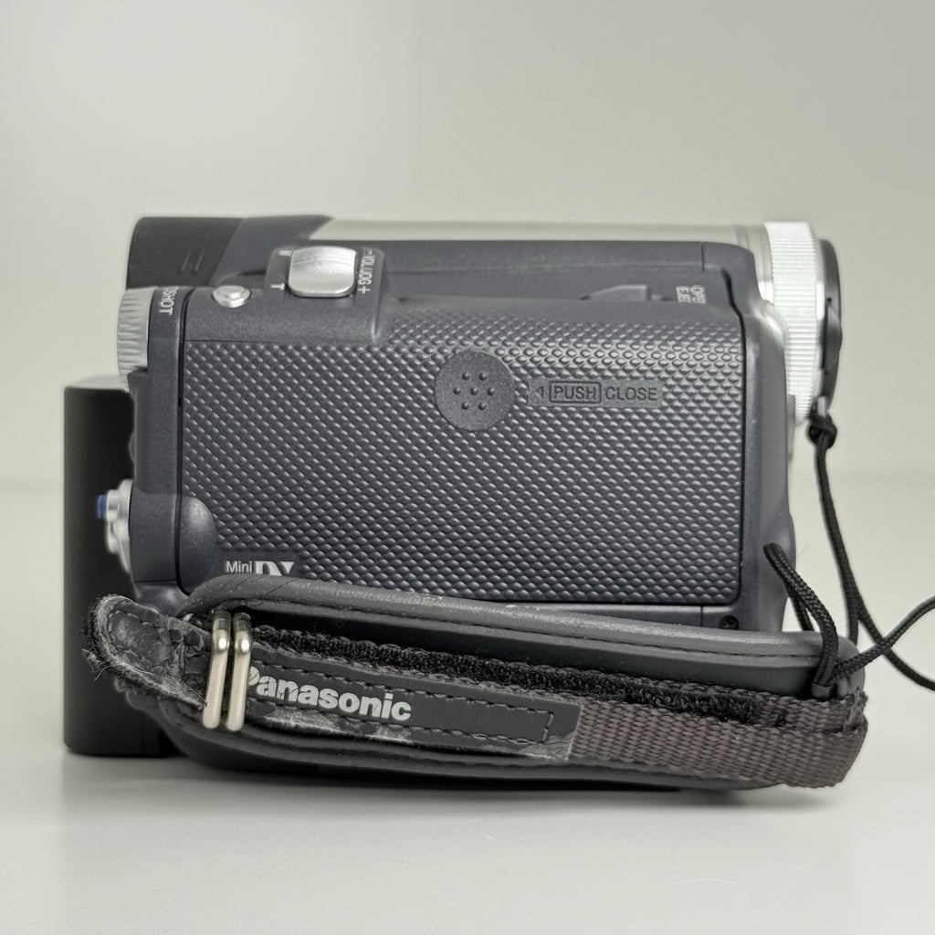 Panasonic NV-GS15 MiniDv Digital Camcorder w/ Battery & Charger