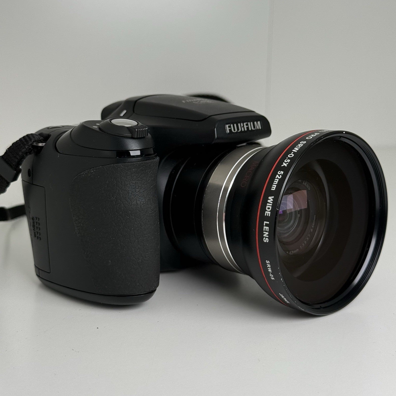 Fujifilm Finepix S5800 Black Compact Digital Camera + Carry Bag
