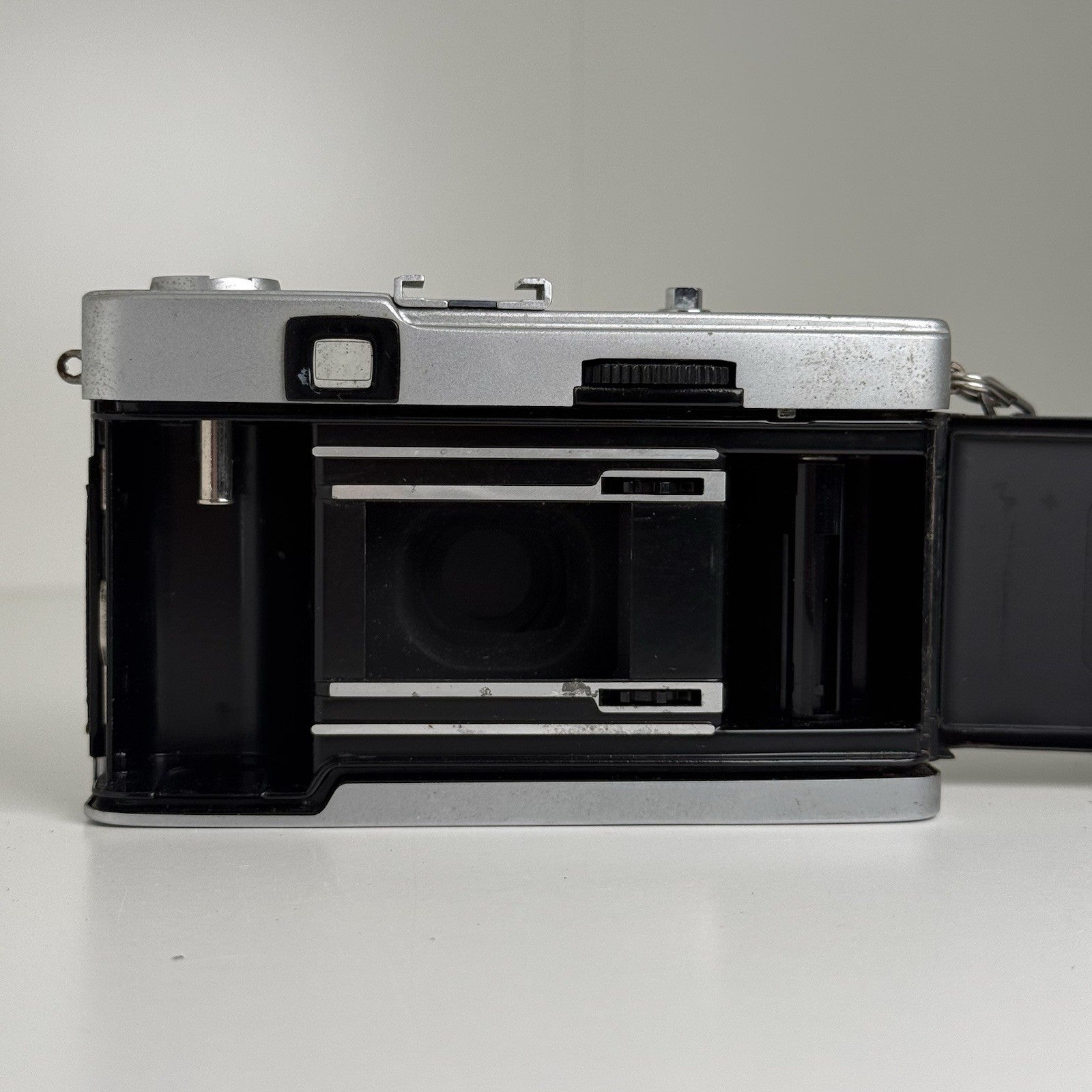 Olympus Trip 35 Point & Shoot Compact 35mm Film Camera