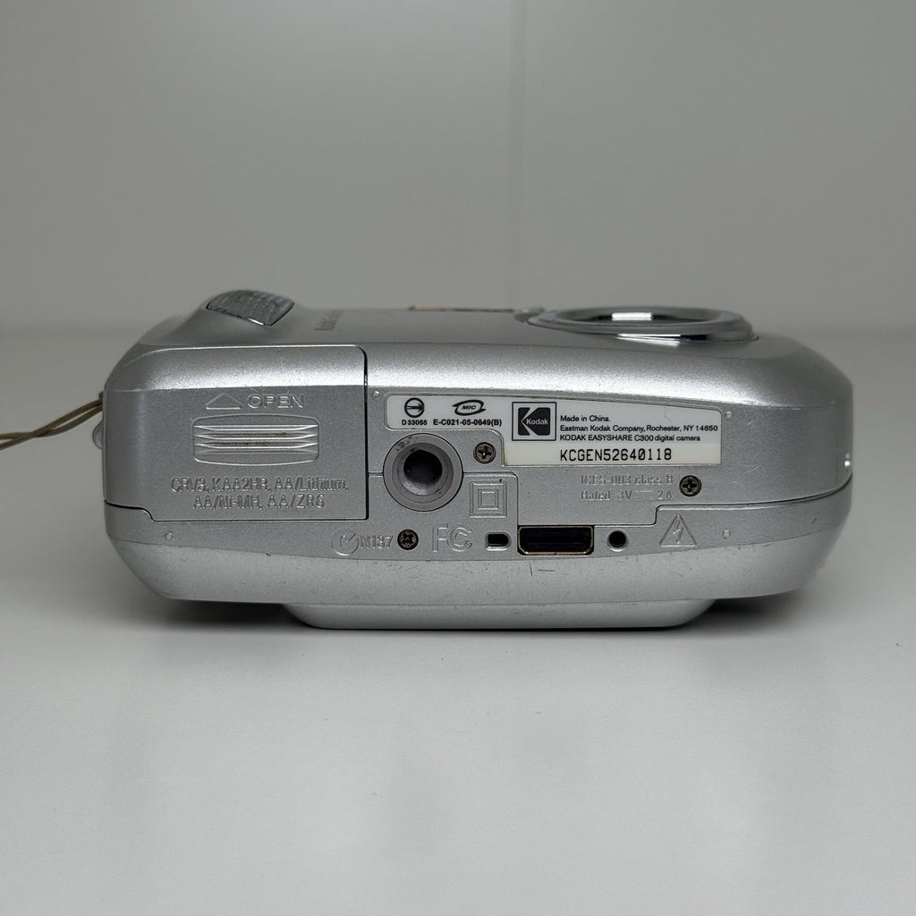 Kodak EasyShare C300 Silver Compact Digital Camera