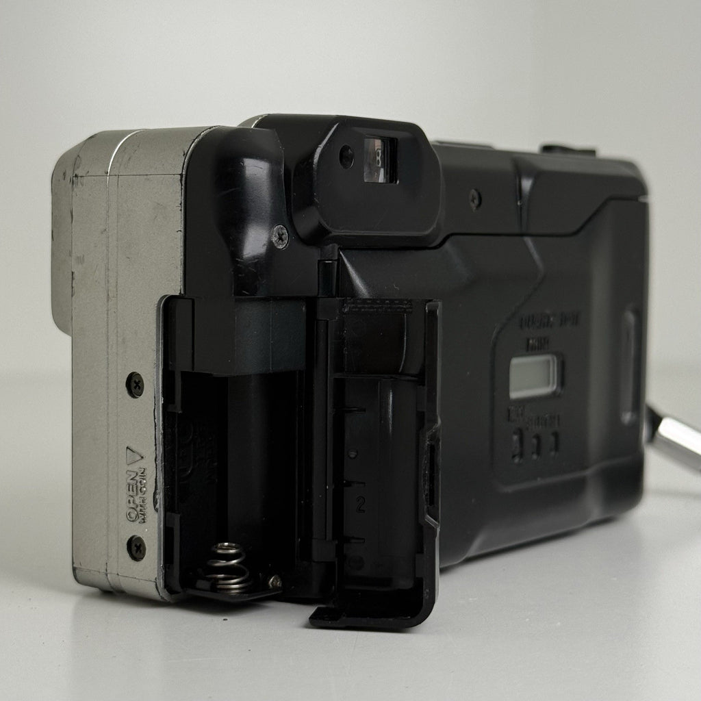 Ricoh R-70Q Camera 35mm Point and Shoot Film Camera