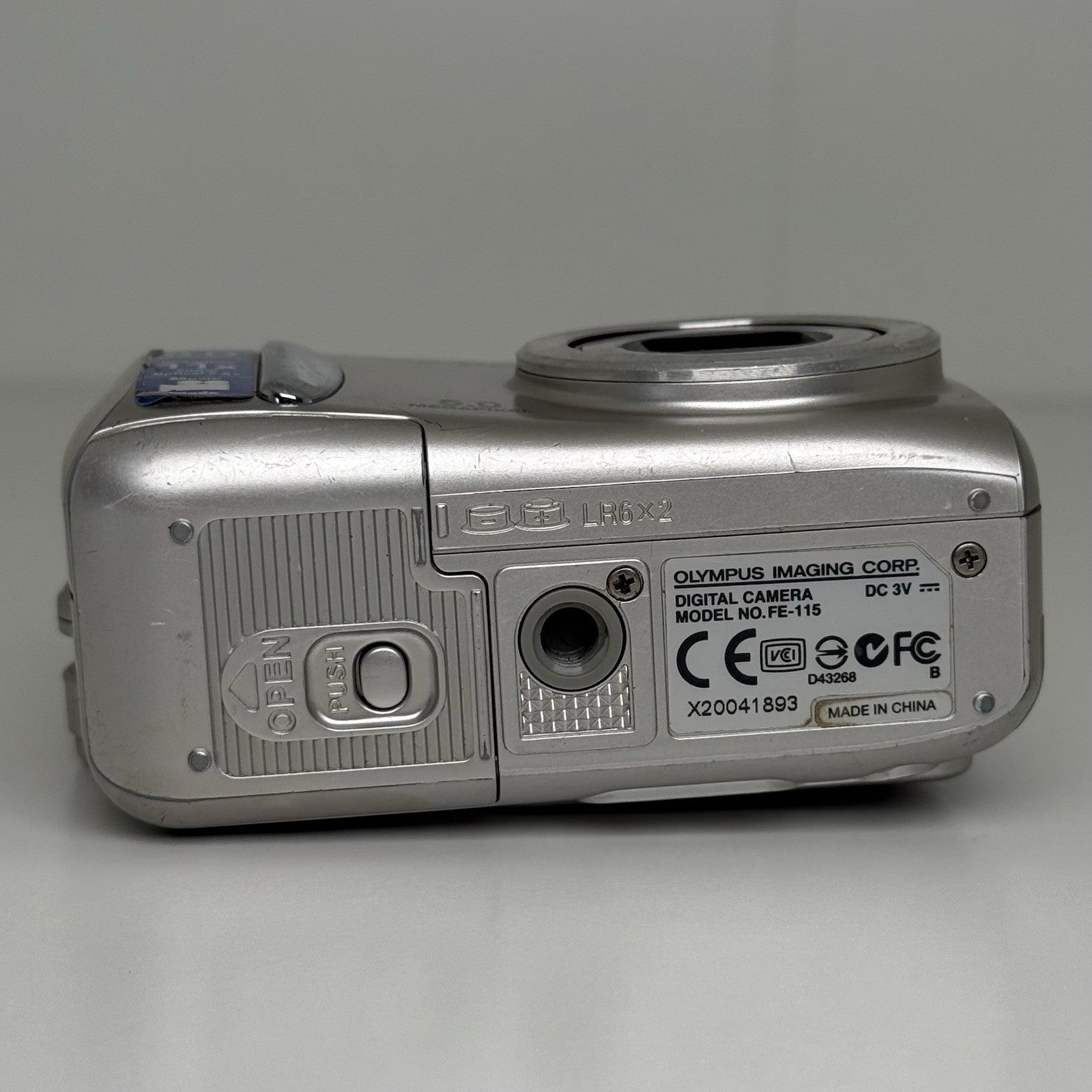 Olympus FE-115 Silver Compact Digital Camera