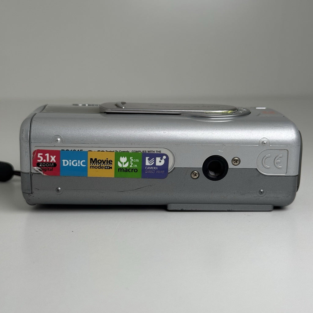 Canon PowerShot A300 Silver Compact Digital Camera FOR PARTS ONLY!