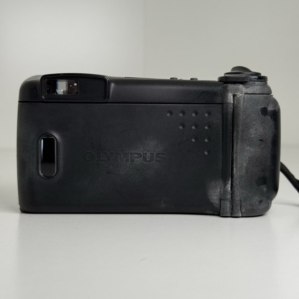 Olympus Superzoom 800 Point & Shoot Compact 35mm Film Camera UNTESTED FOR PARTS!