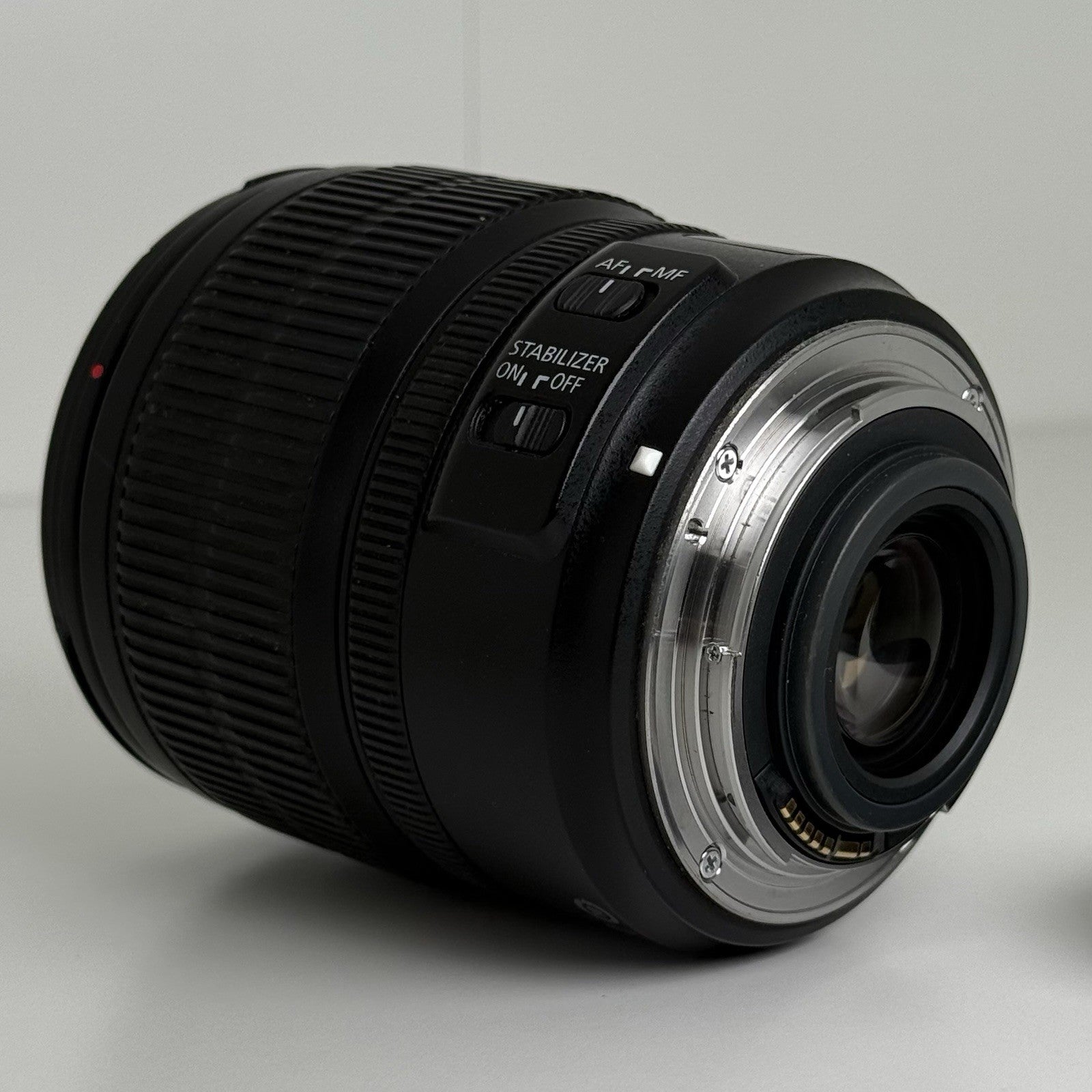 Canon Zoom Lens EF-S 15-85mm F/3.5-5.6 IS USM