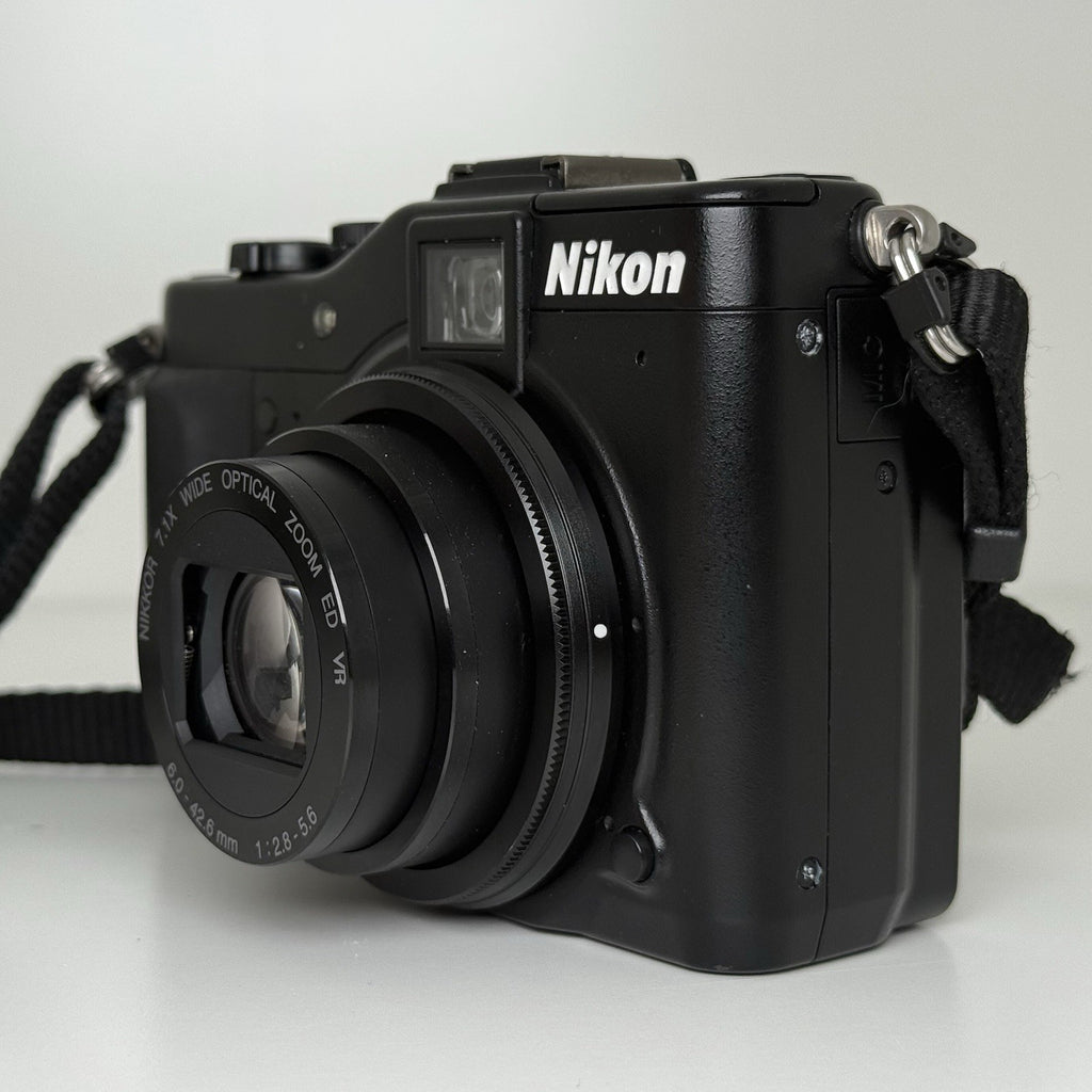 Nikon Coolpix P7000 Black Digital Camera