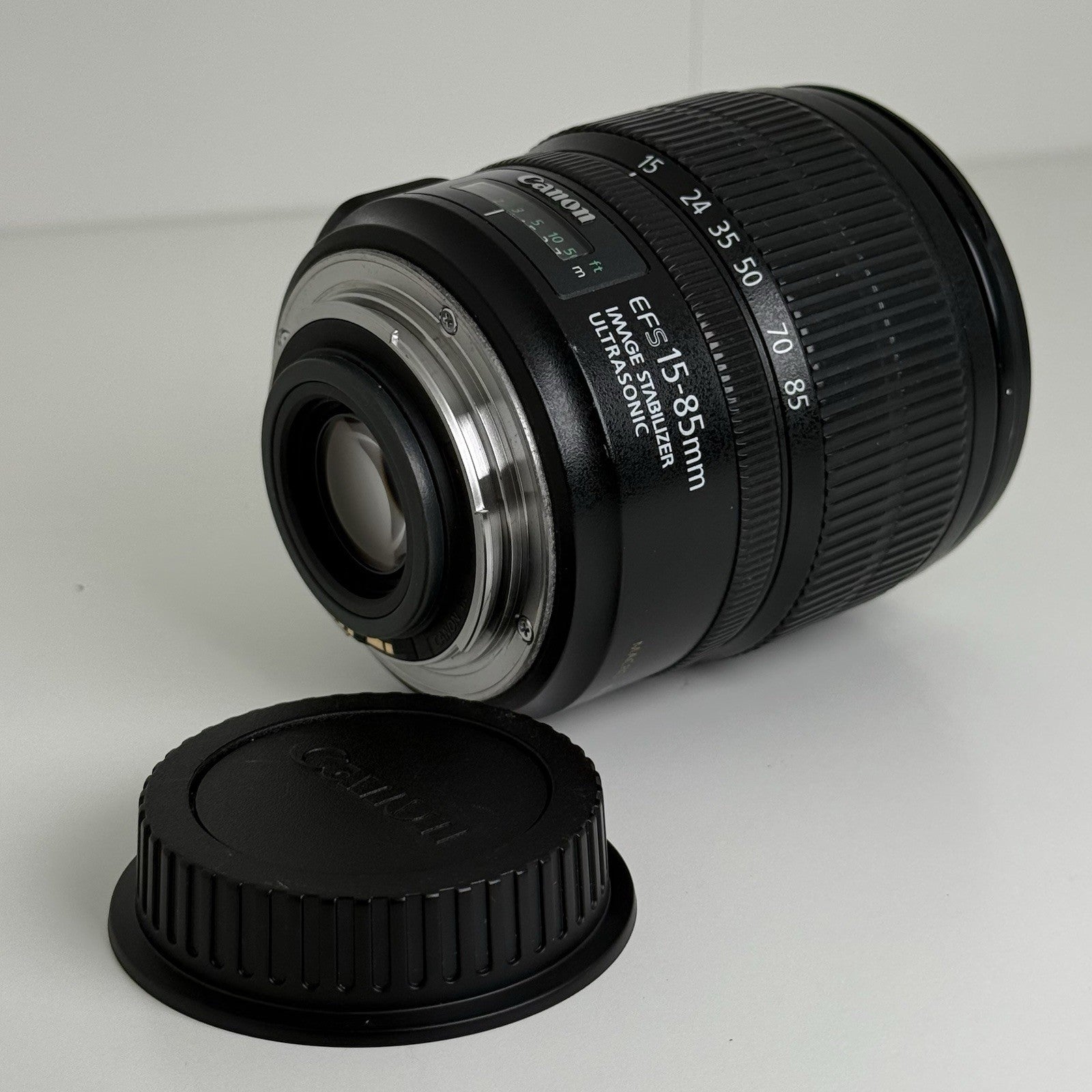 Canon Zoom Lens EF-S 15-85mm F/3.5-5.6 IS USM