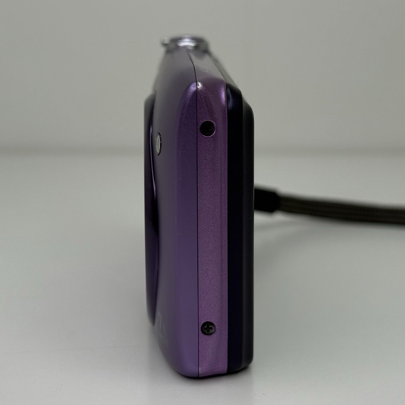 Nikon Coolpix S3500 Purple Compact Digital Camera + Case