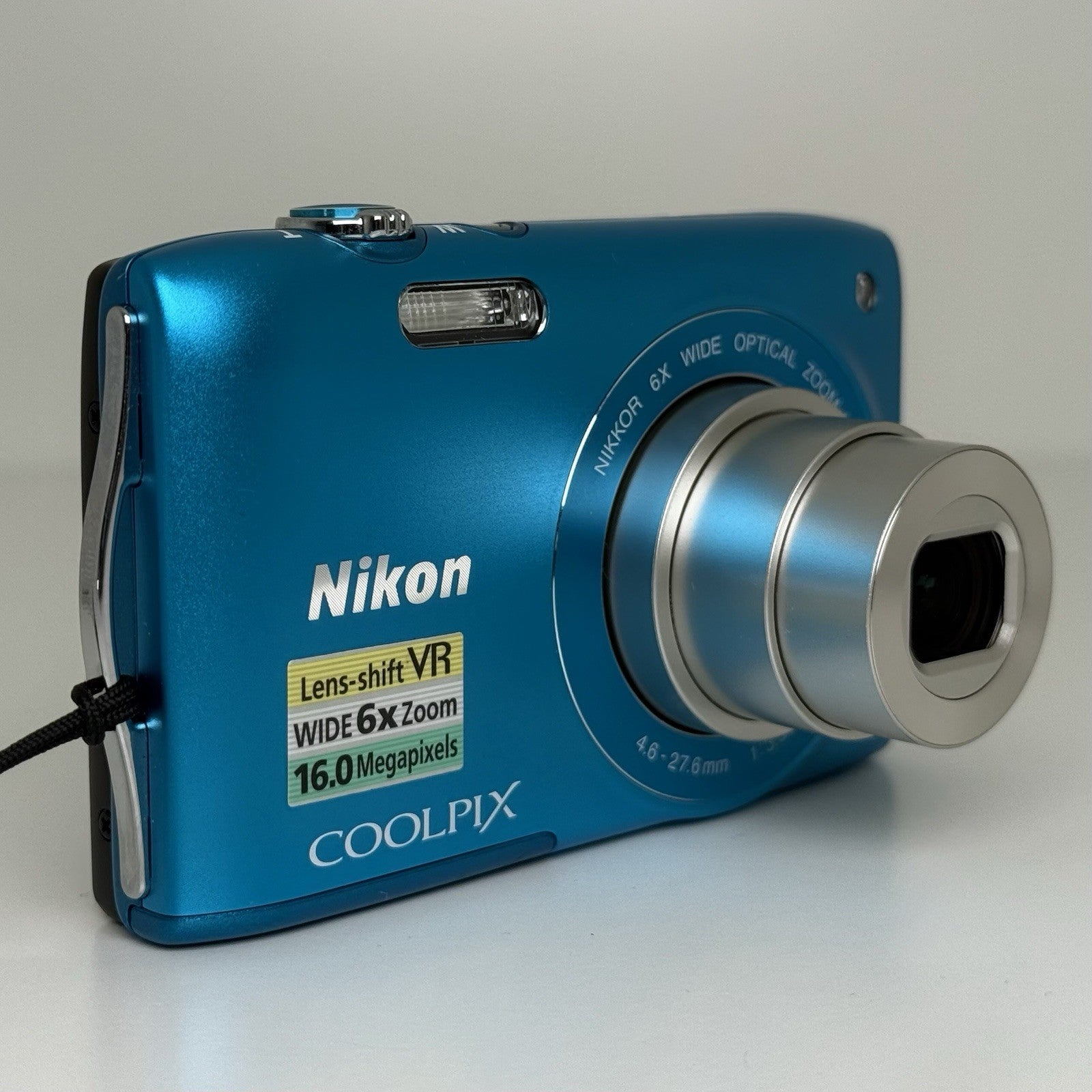 Nikon Coolpix S3300 Blue Teal Compact Digital Camera