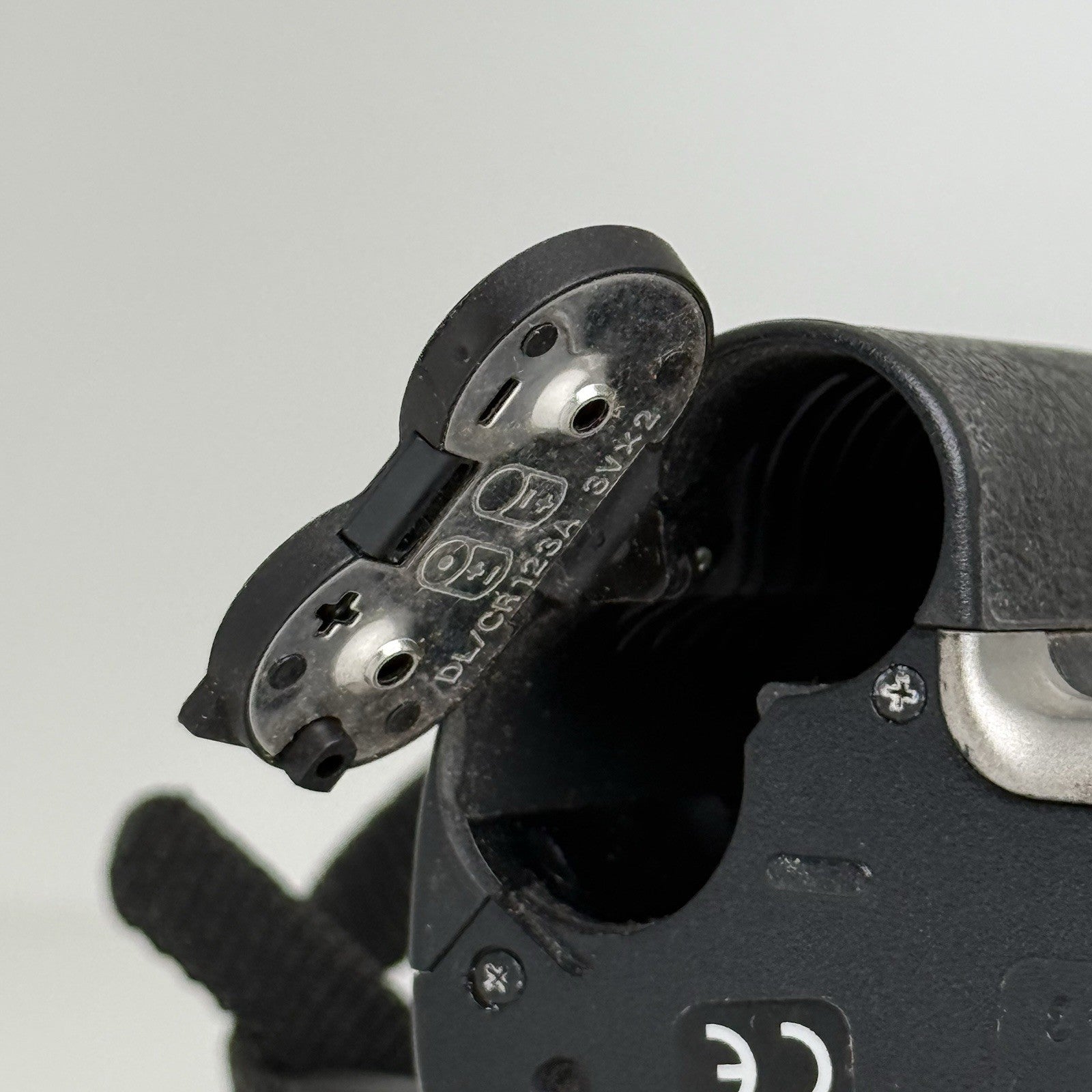 Canon EOS 500n 35mm SLR Film Camera Body Only