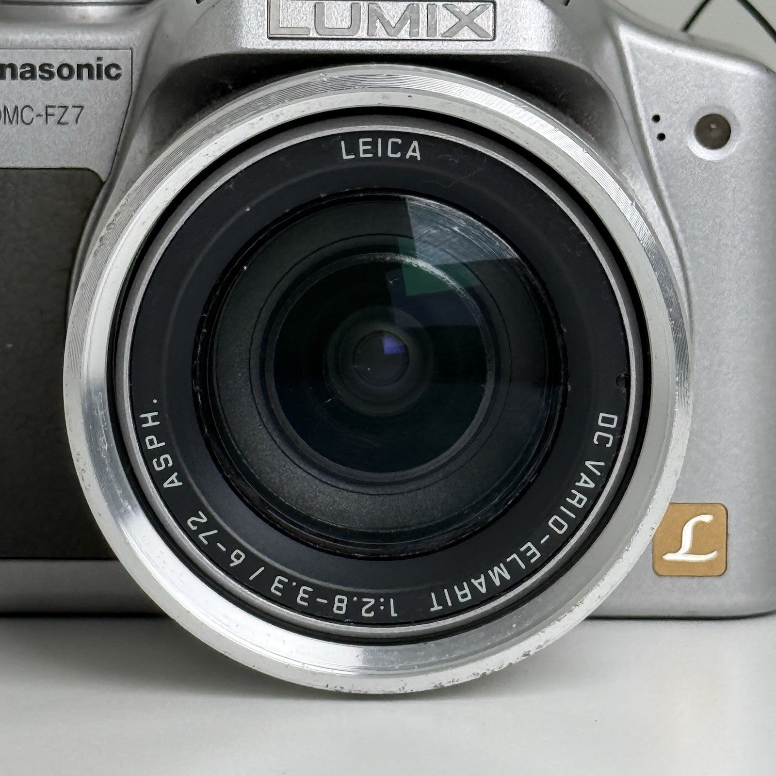 Panasonic Lumix DMC-FZ7 Silver Digital Camera + Battery&Charger