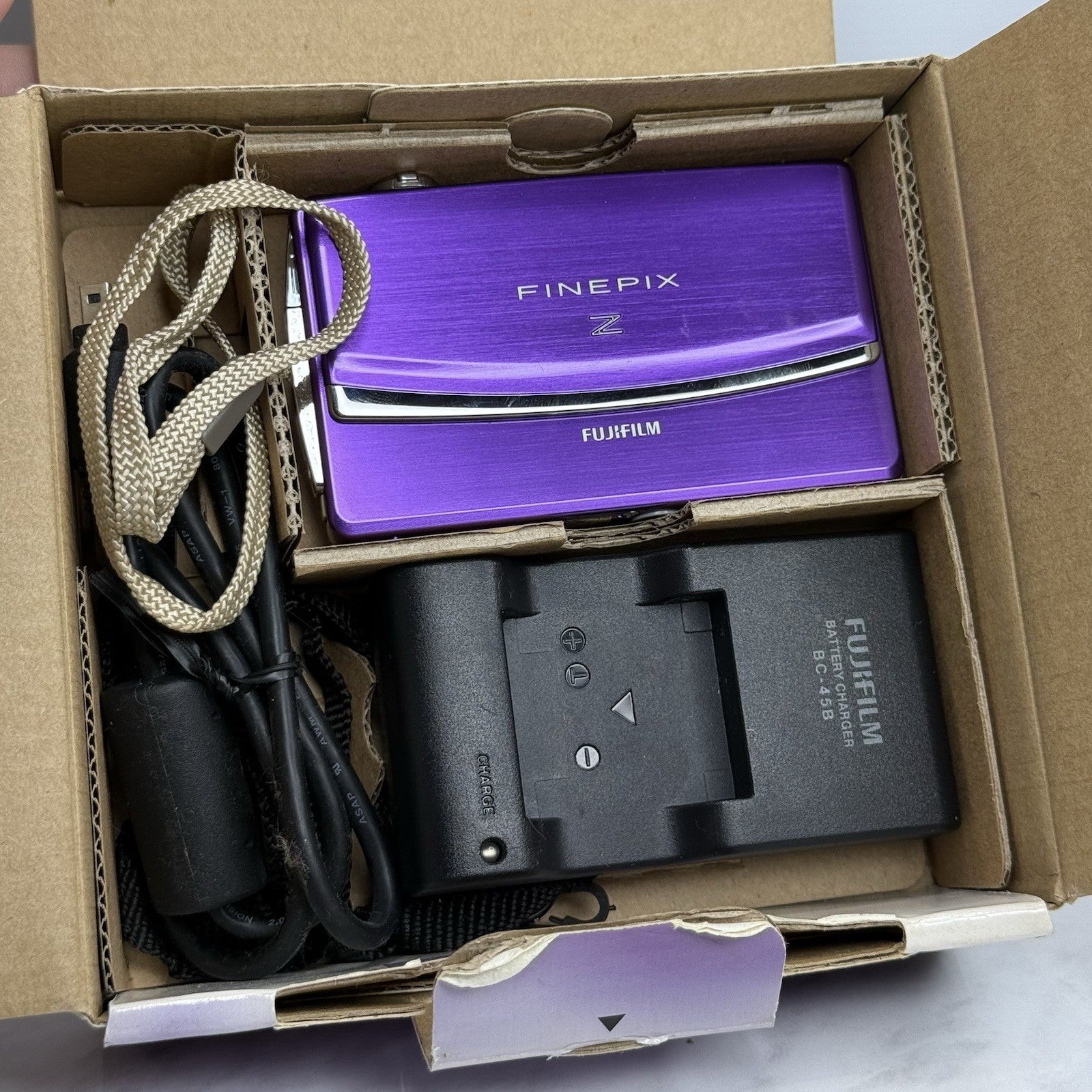 Fujifilm FinePix Z90 Purple Digital Camera