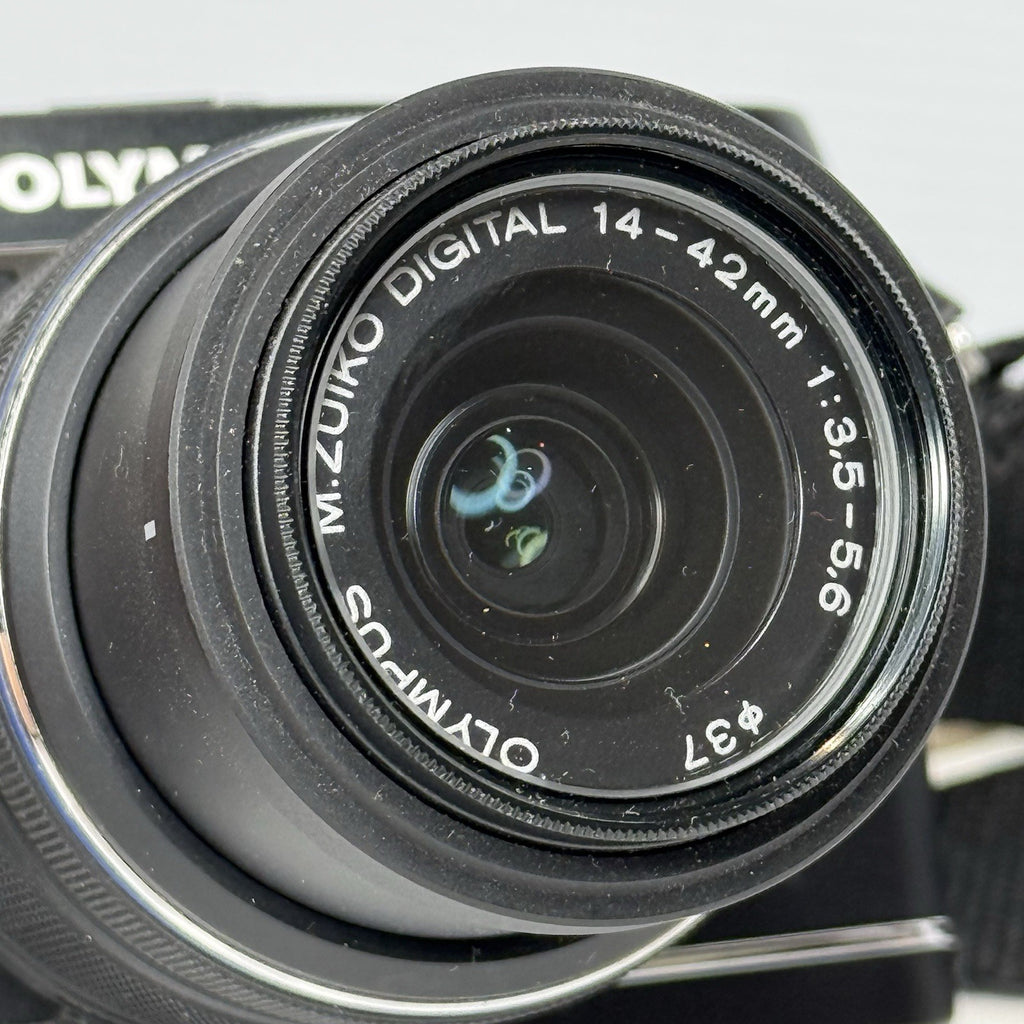 Olympus Pen E-P3 Black Mirrorless Camera + 14-42mm Camera Lens