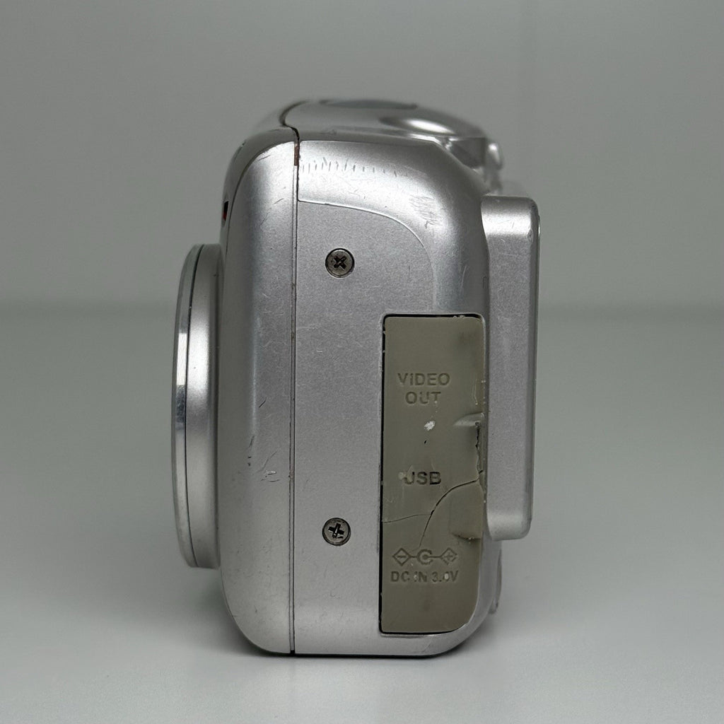Olympus FE-115 Silver Compact Digital Camera
