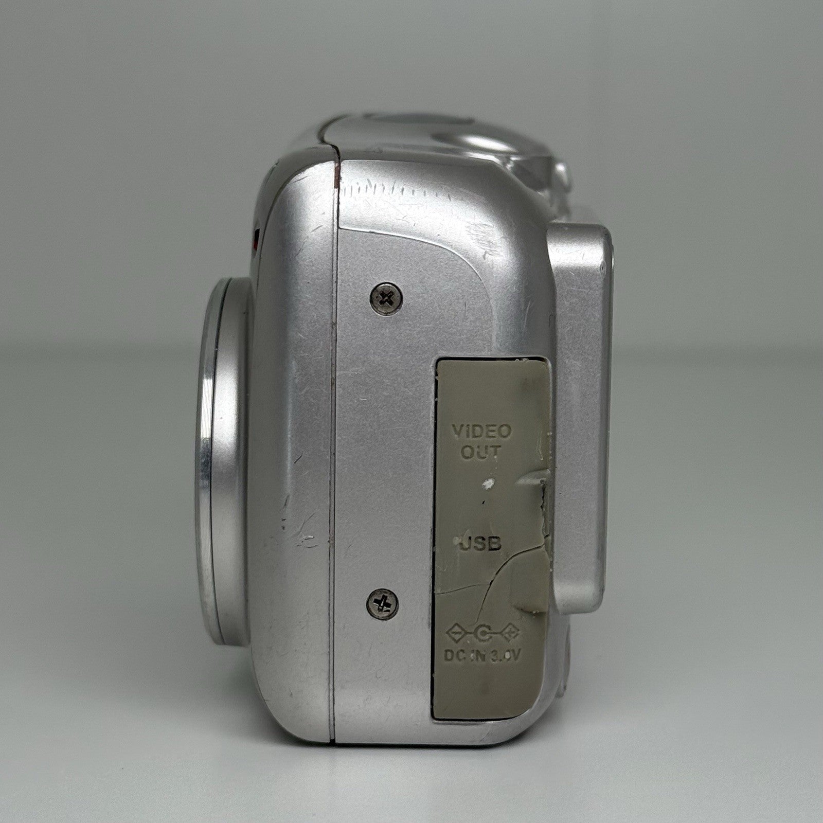 Olympus FE-115 Silver Compact Digital Camera