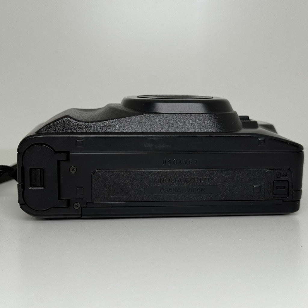 Minolta Riva Zoom AF5 Compact Vintage Black 35mm Film Camera