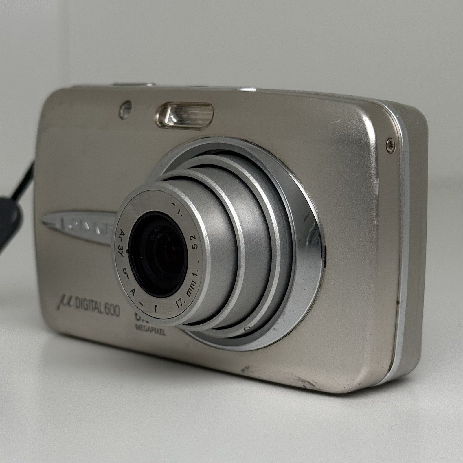 Olympus Stylus 600 Bronze Compact Digital Camera