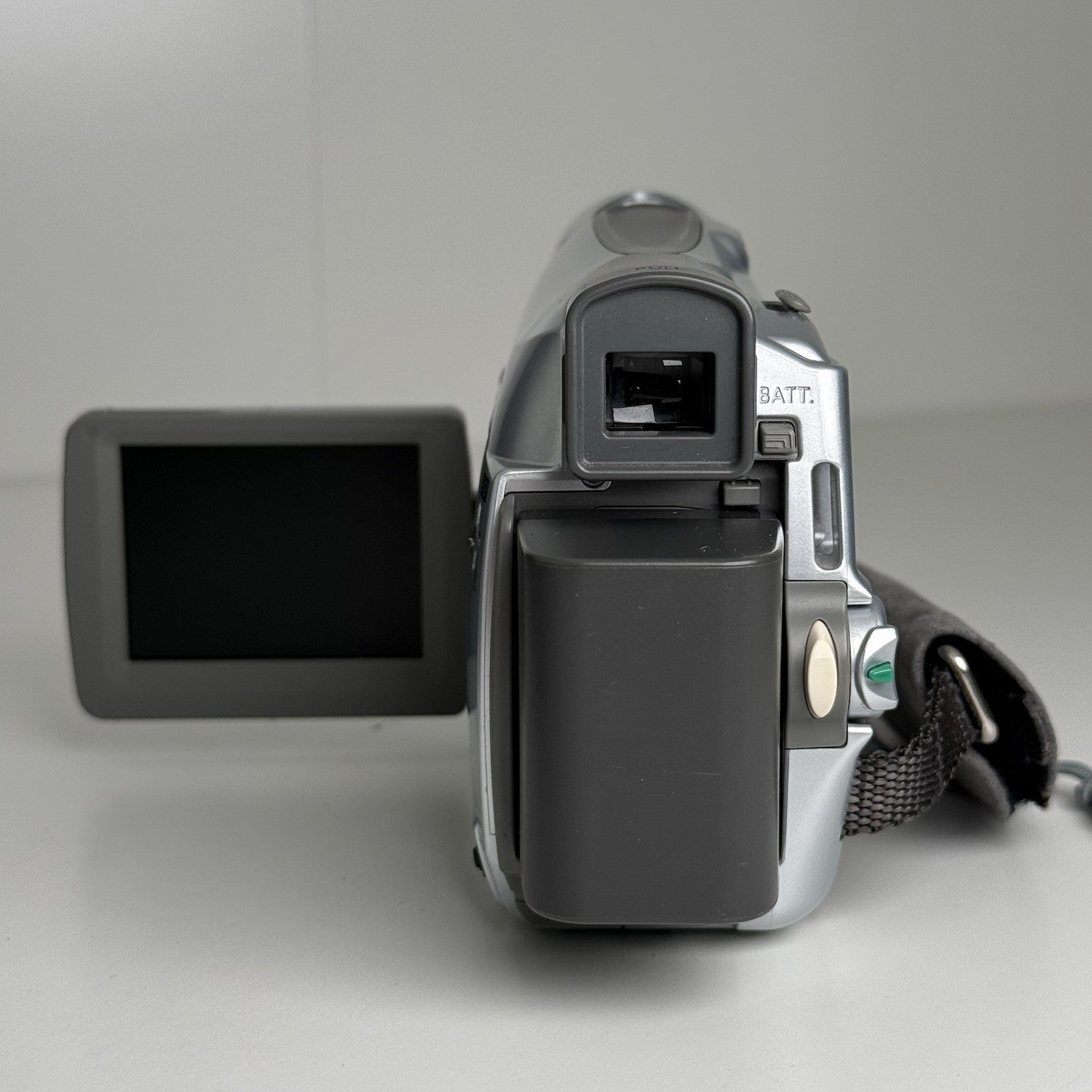 Canon MV800i MiniDV SD Card Digital Video Camcorder Camera