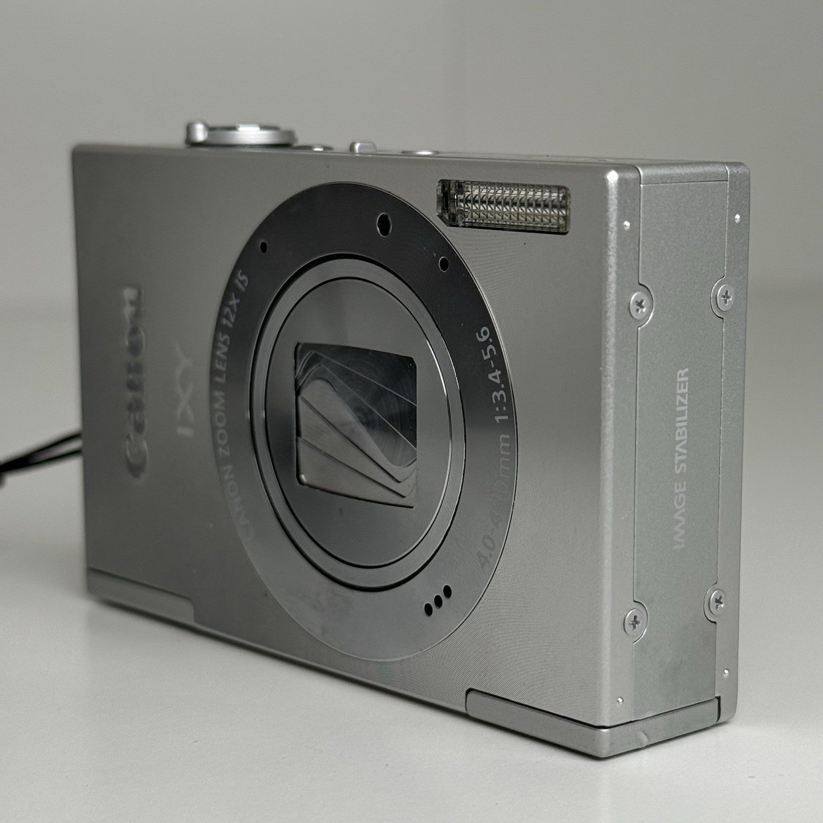 Canon IXY 3 PowerShot ELPH 520 HS Silver Compact Digital Camera