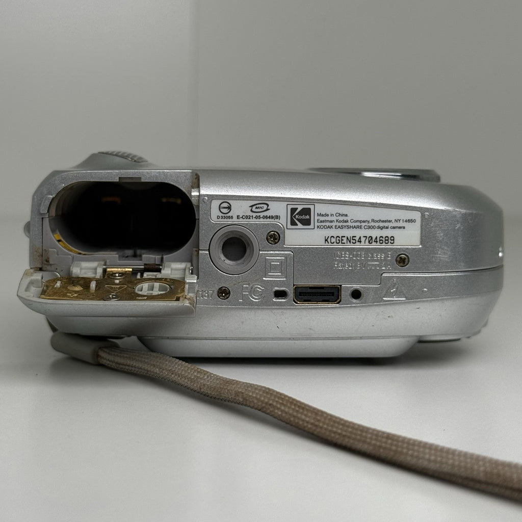 Kodak EasyShare C300 Silver Compact Digital Camera