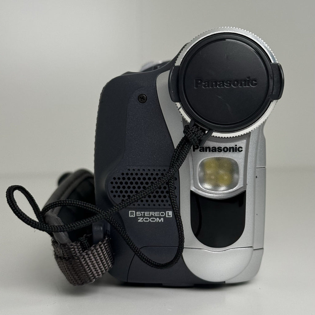 Panasonic NV-GS15 MiniDv Digital Camcorder w/ Battery & Charger