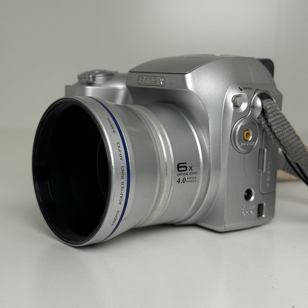 Fujifilm Finepix S3500 Silver Compact Digital Camera