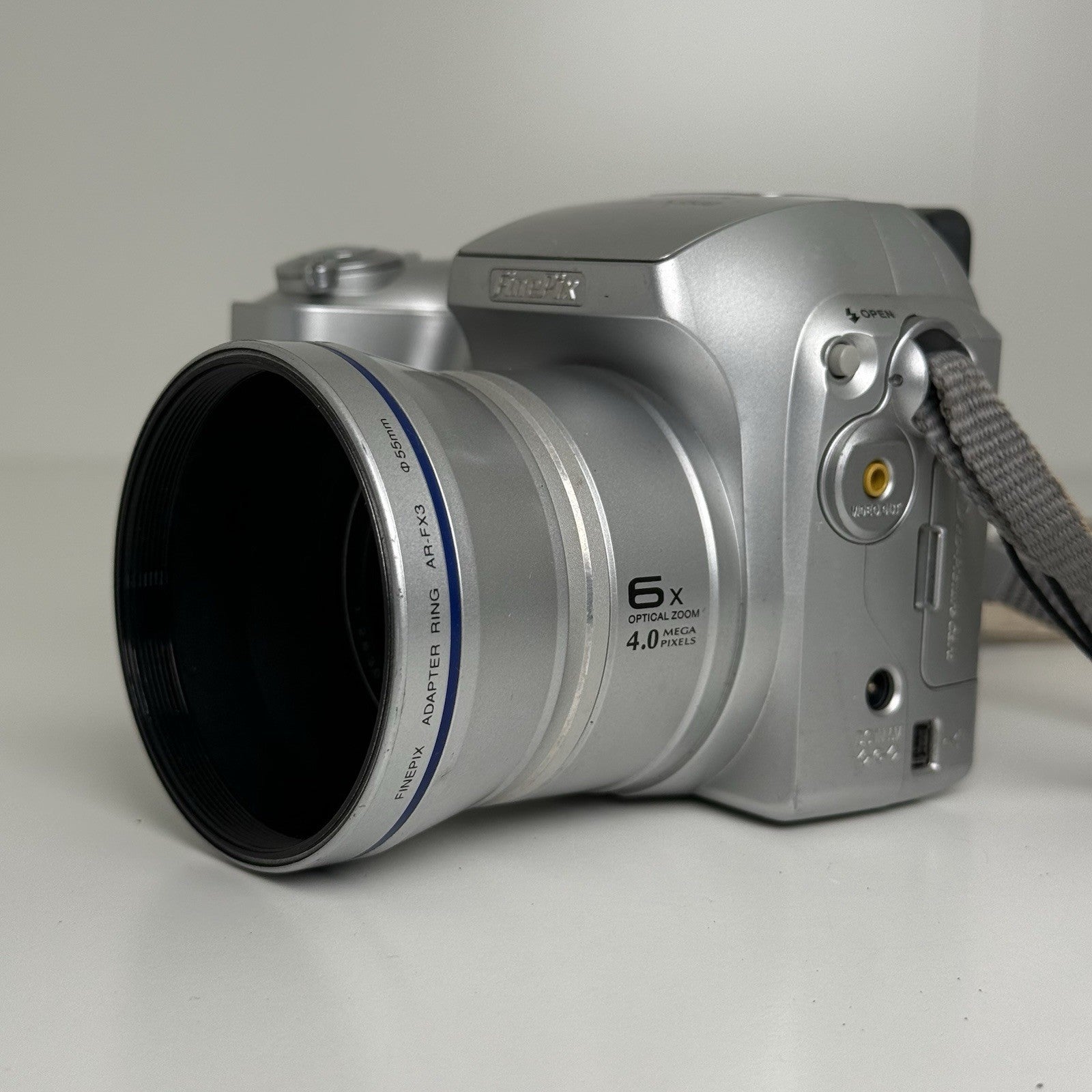 Fujifilm Finepix S3500 Silver Compact Digital Camera