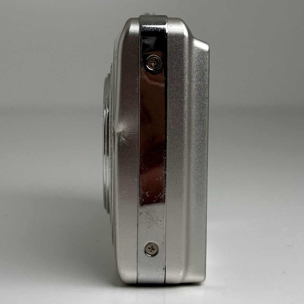 Olympus Stylus Mju 5010 Silver Compact Digital Camera FOR PARTS ONLY!