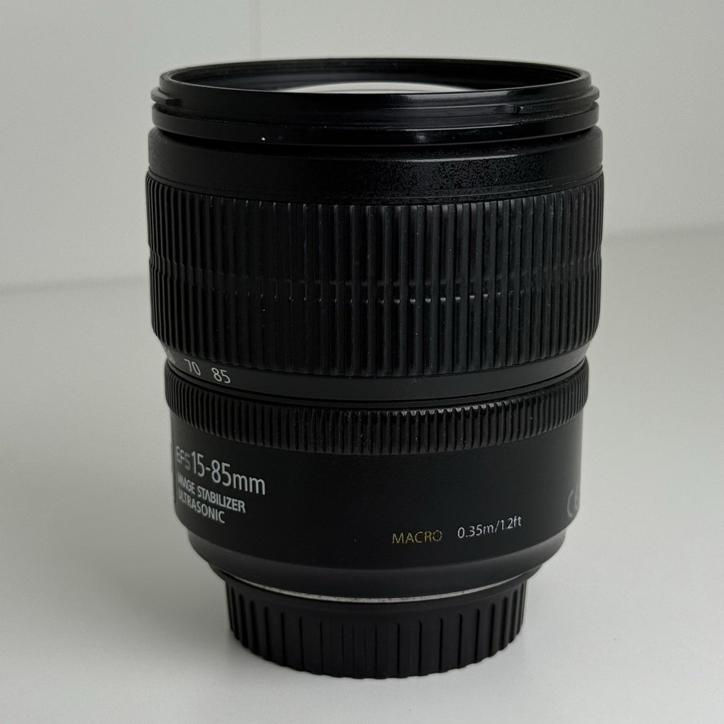 Canon Zoom Lens EF-S 15-85mm F/3.5-5.6 IS USM