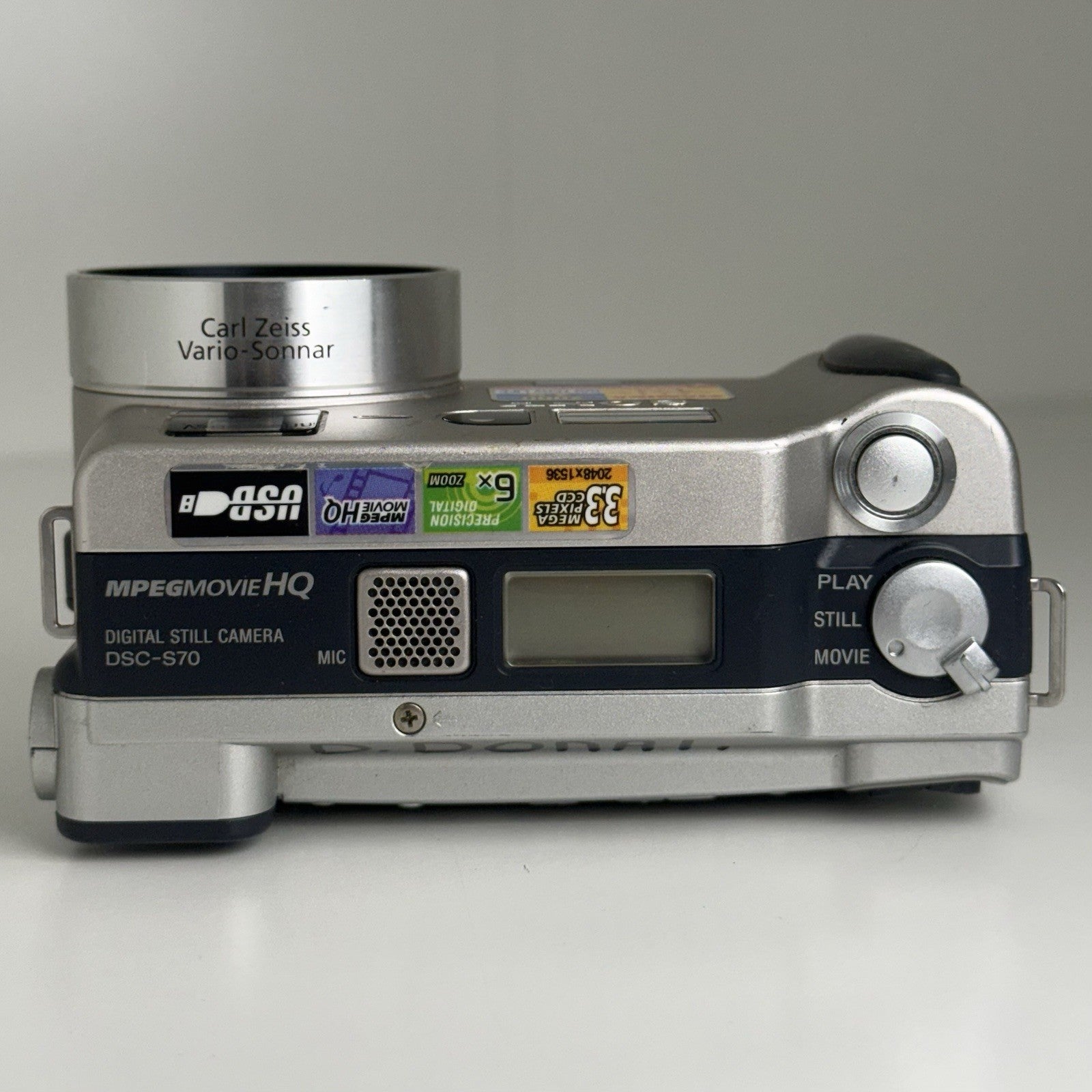 Sony CyberShot DSC-S70 Compact Digital Camera UNTESTED!