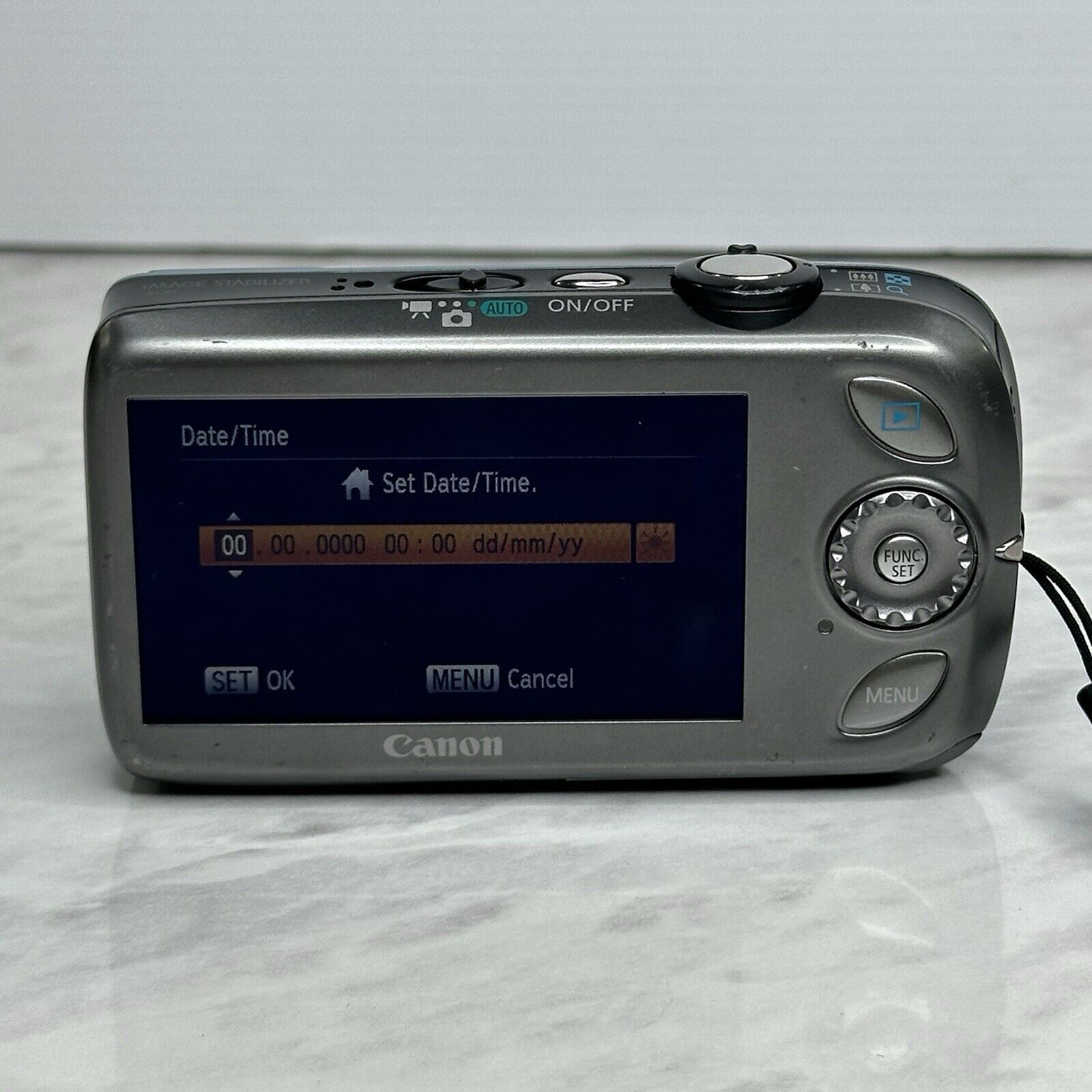 Canon IXUS 110 IS 12.1 MP Blue Digital Camera