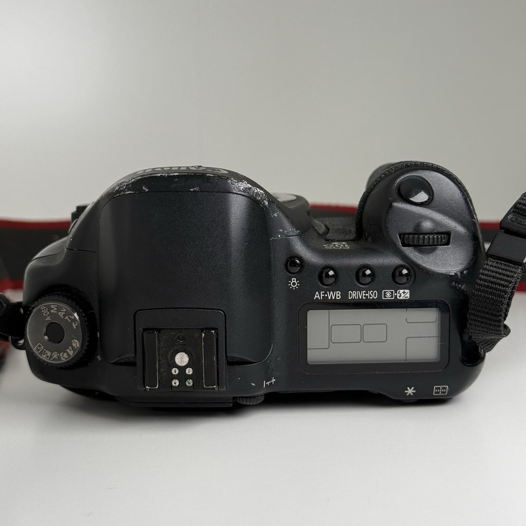 Canon EOS 10D Digital SLR Camera Black Body Only