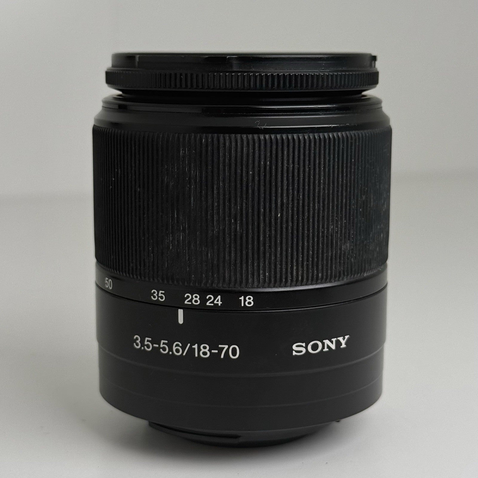 Sony DT 18-70mm f/3.5-5.6 Macro Zoom Lens Black A Mount