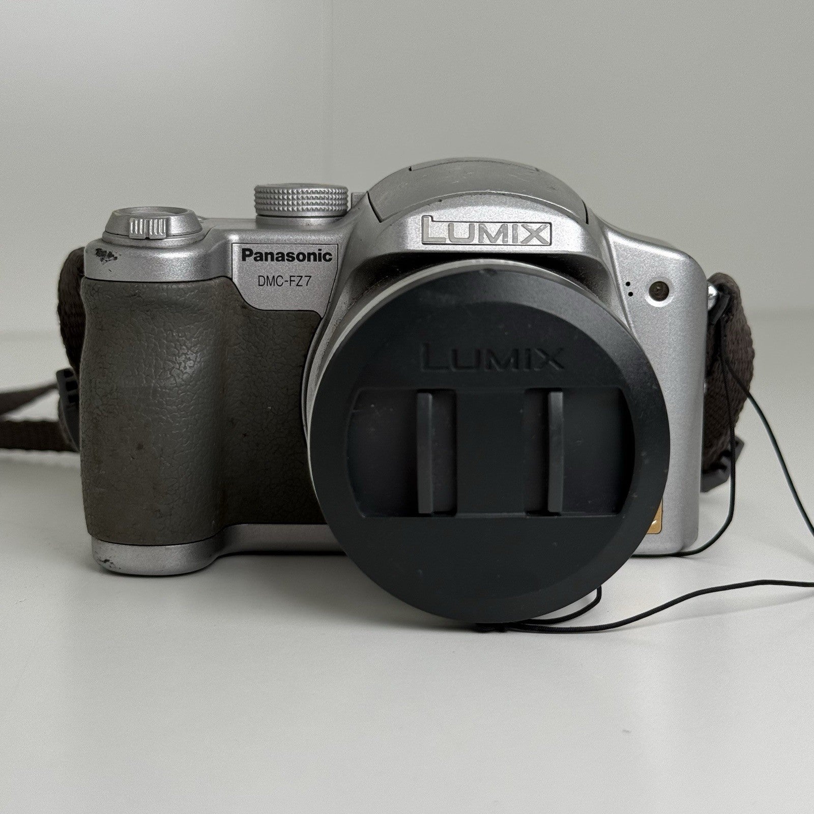 Panasonic Lumix DMC-FZ7 Silver Digital Camera + Battery&Charger
