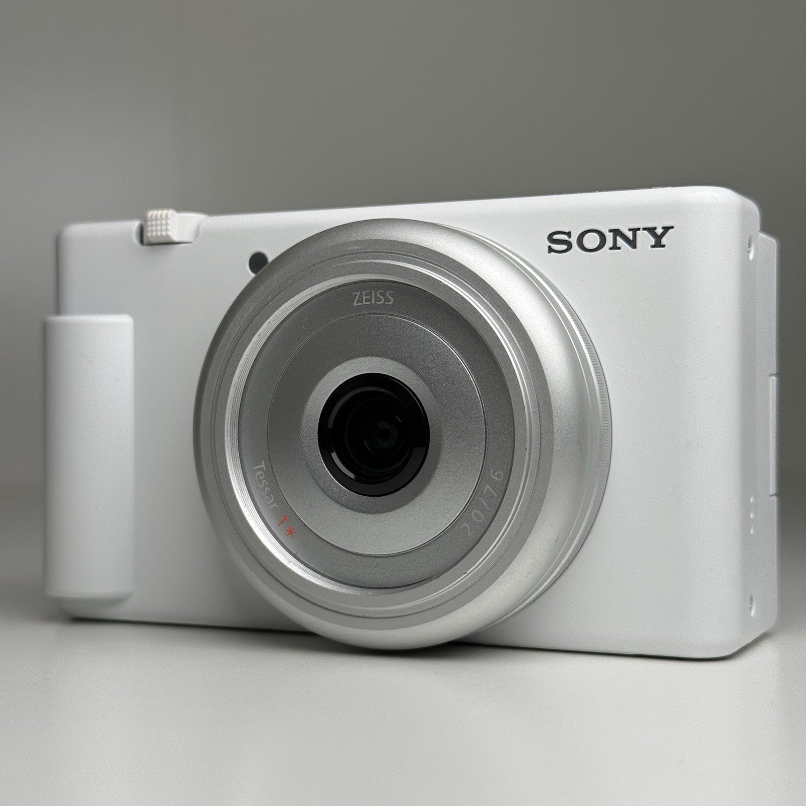 Sony ZV-1F White Compact Digital Vlog Camera with Box + More