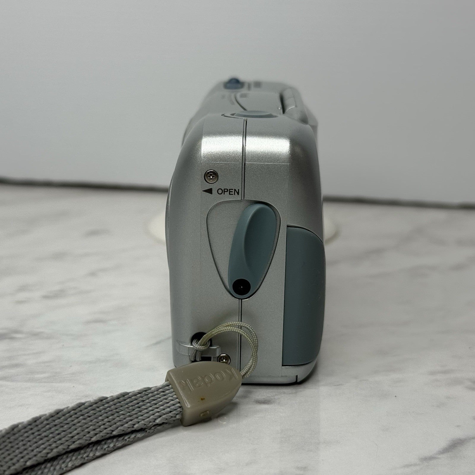 Kodak Advantix C370 Silver Point & Shoot Film Camera