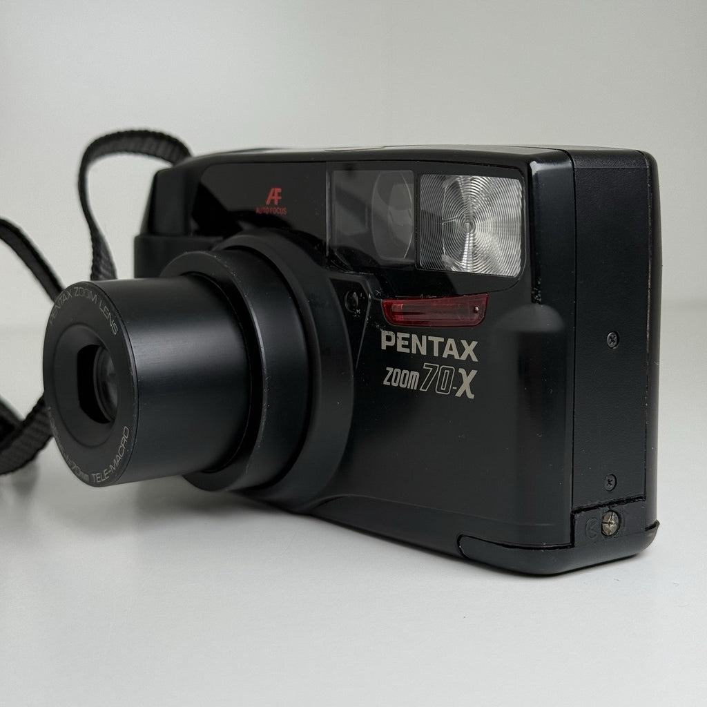 Pentax Zoom 70-X Date Black 35mm Film Camera + Case