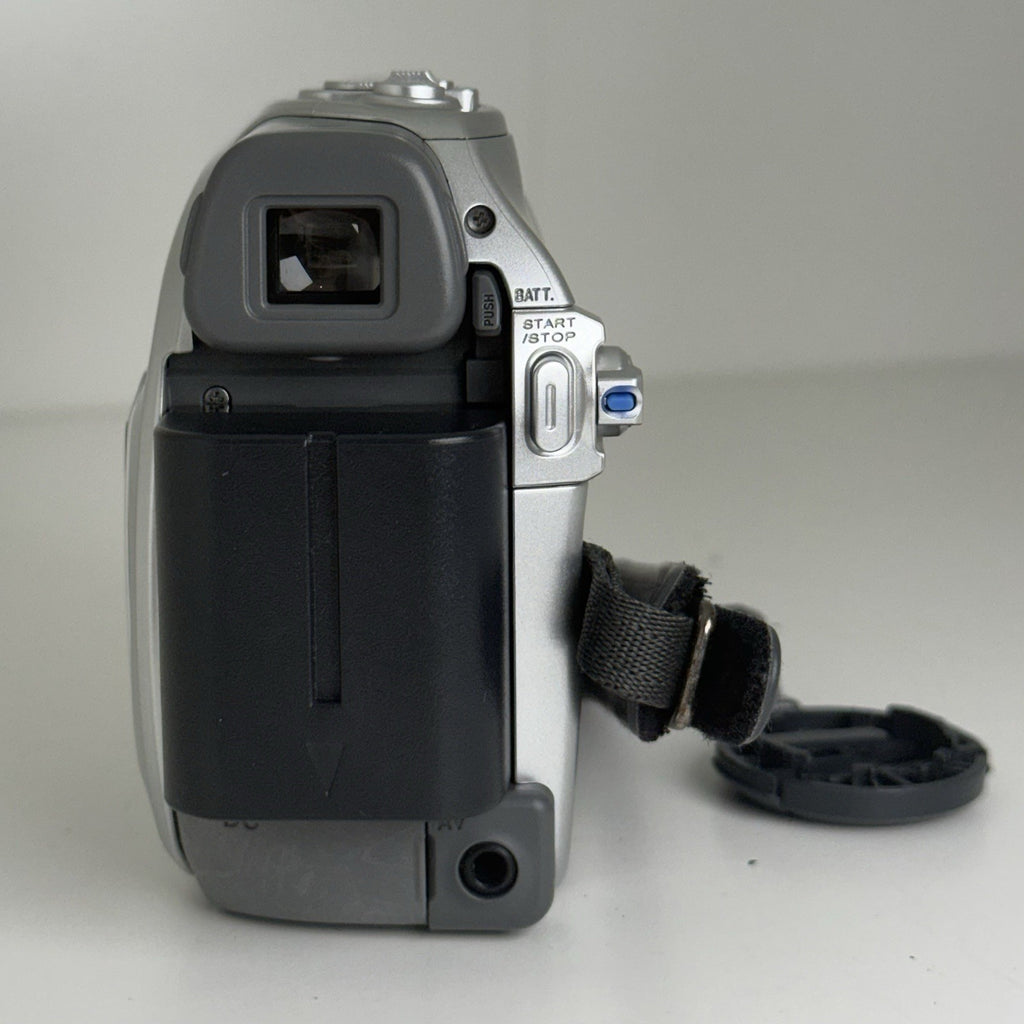 JVC GR-D370AA MiniDV Camcorder with Battery UNTESTED!