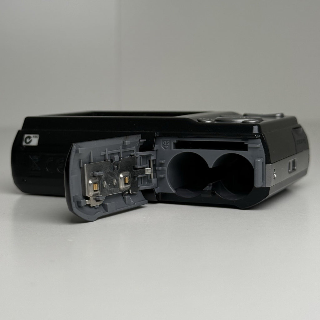 Samsung ES15 Black Compact Digital Camera