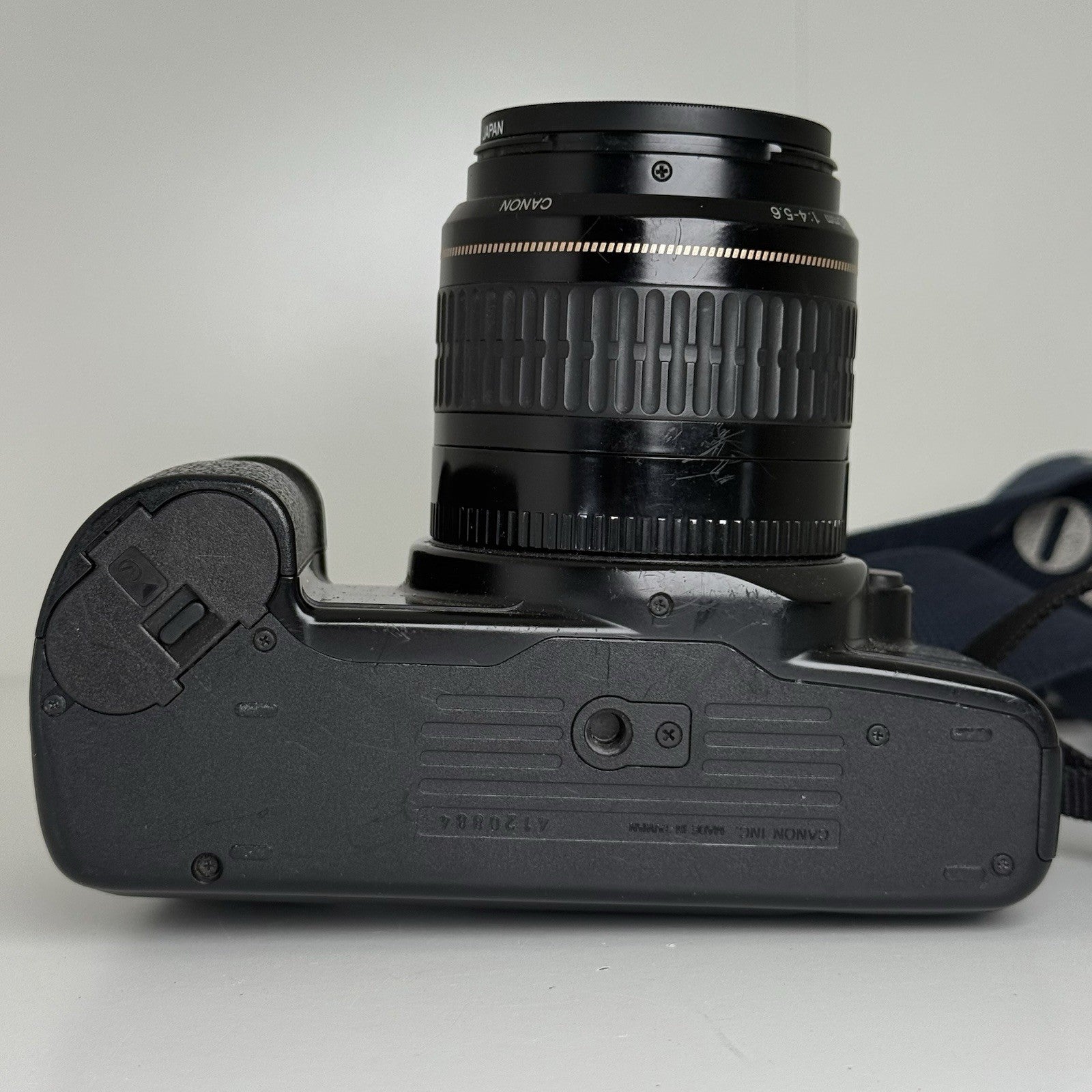 Canon EOS 1000 S 35mm SLR Film Camera & Canon 35-80mm Lens UNTESTED