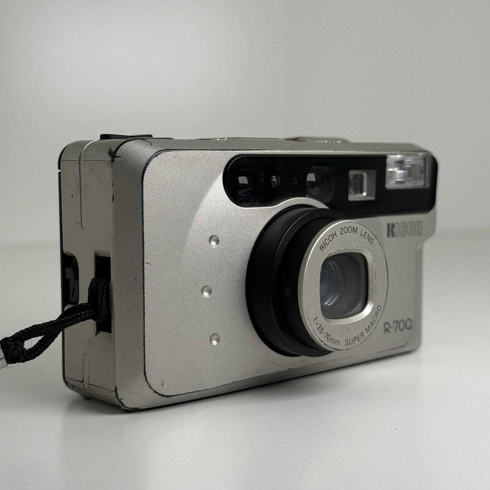 Ricoh R-70Q Camera 35mm Point and Shoot Film Camera