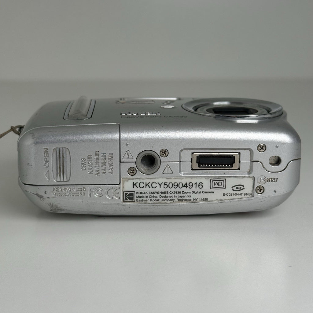 Kodak EasyShare CX7430 Silver Compact Digital Camera