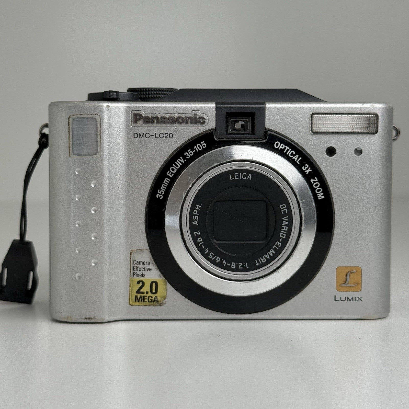 Panasonic Lumix DMC-LC20 2.0MP Compact Digital Camera Silver FOR PARTS!